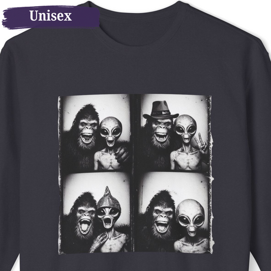 Vintage Photo Booth Alien Bigfoot Unisex Crewneck Sweatshirt