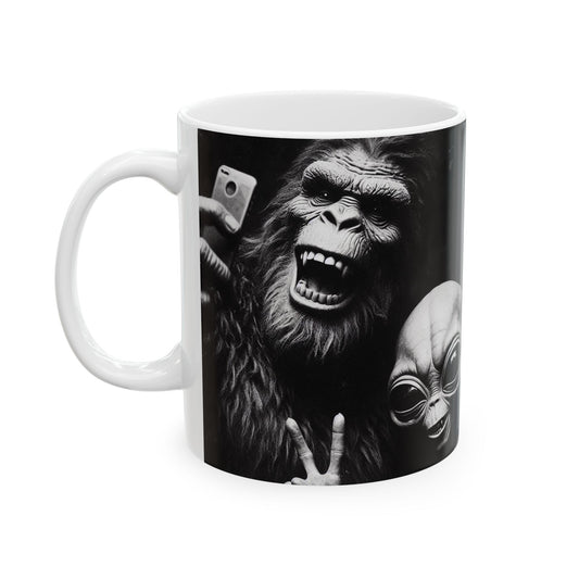 Retro Selfie with Alien Bigfoot Funny Ceramic Novelty Coffee Mug (11oz)